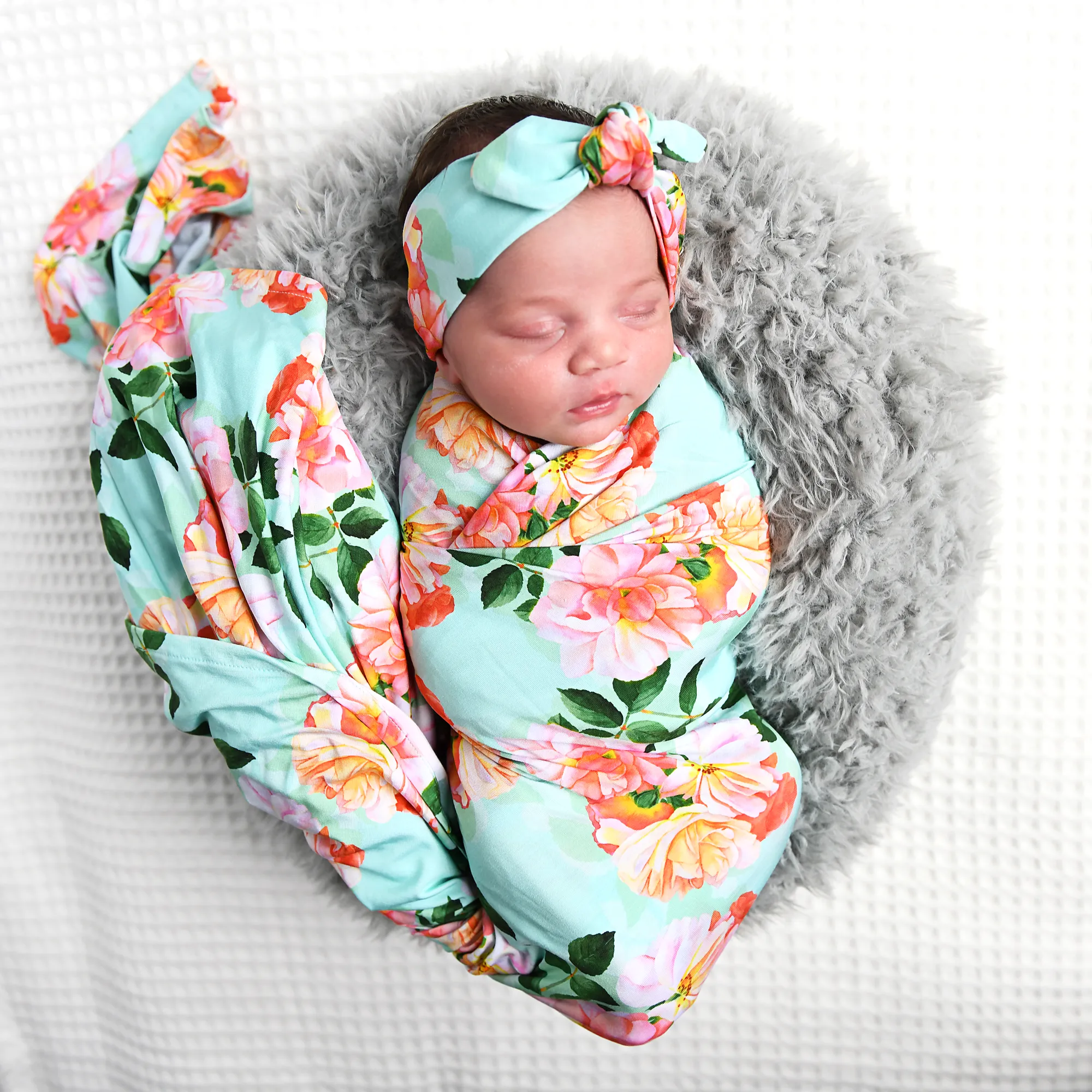 Aulani SWADDLE