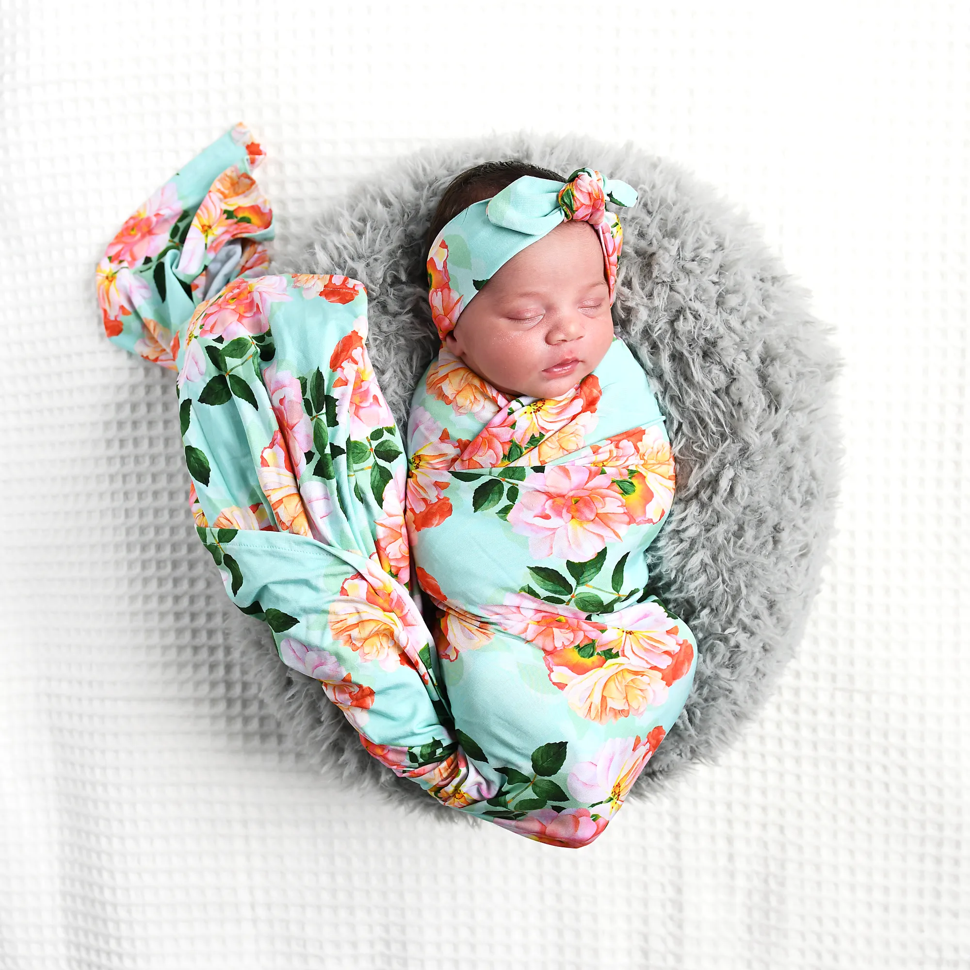 Aulani SWADDLE