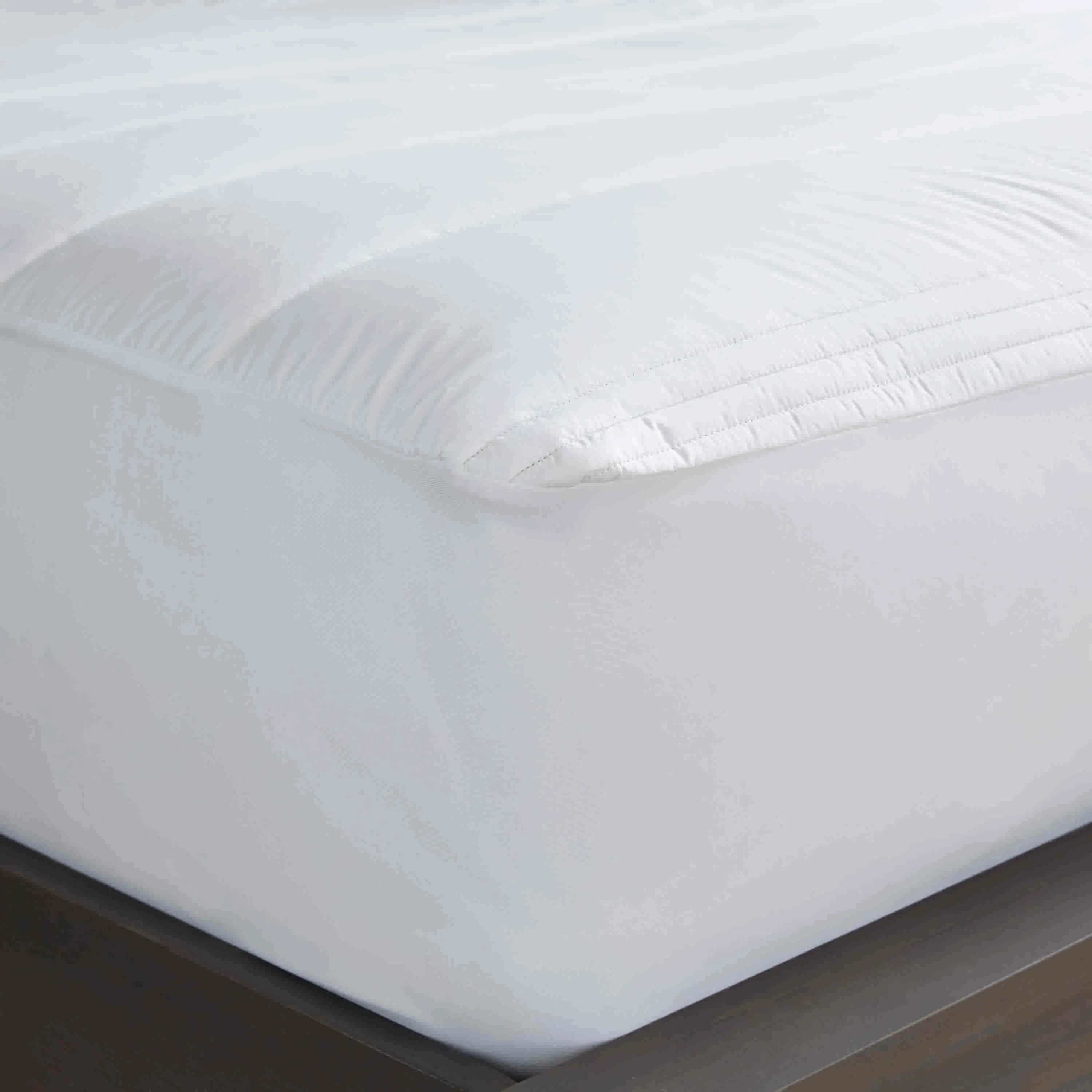 Clean Design Home x Martex Allergen-Barrier Mattress Pad