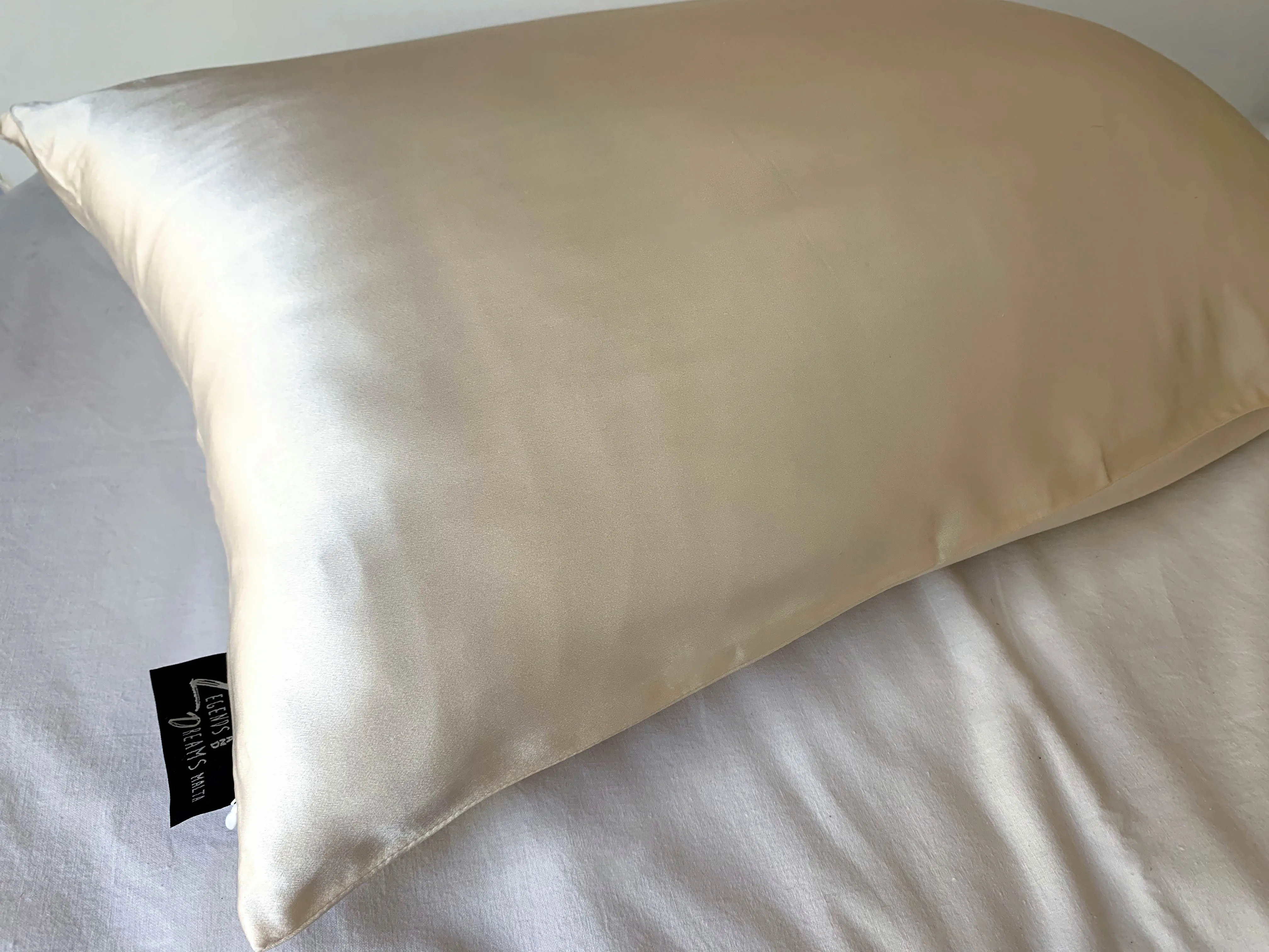 Cream Caress 100% Silk Pillowcase