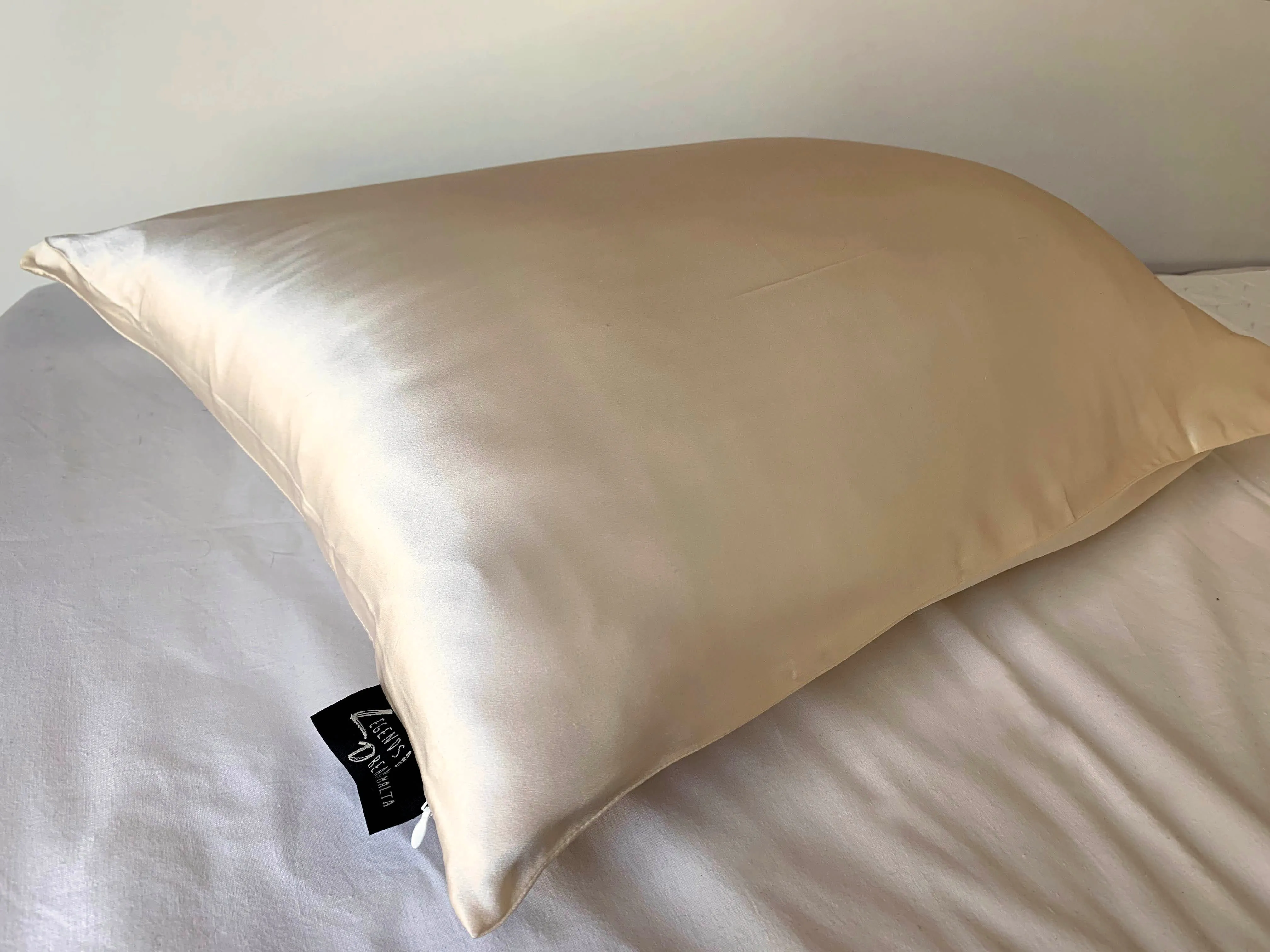 Cream Caress 100% Silk Pillowcase