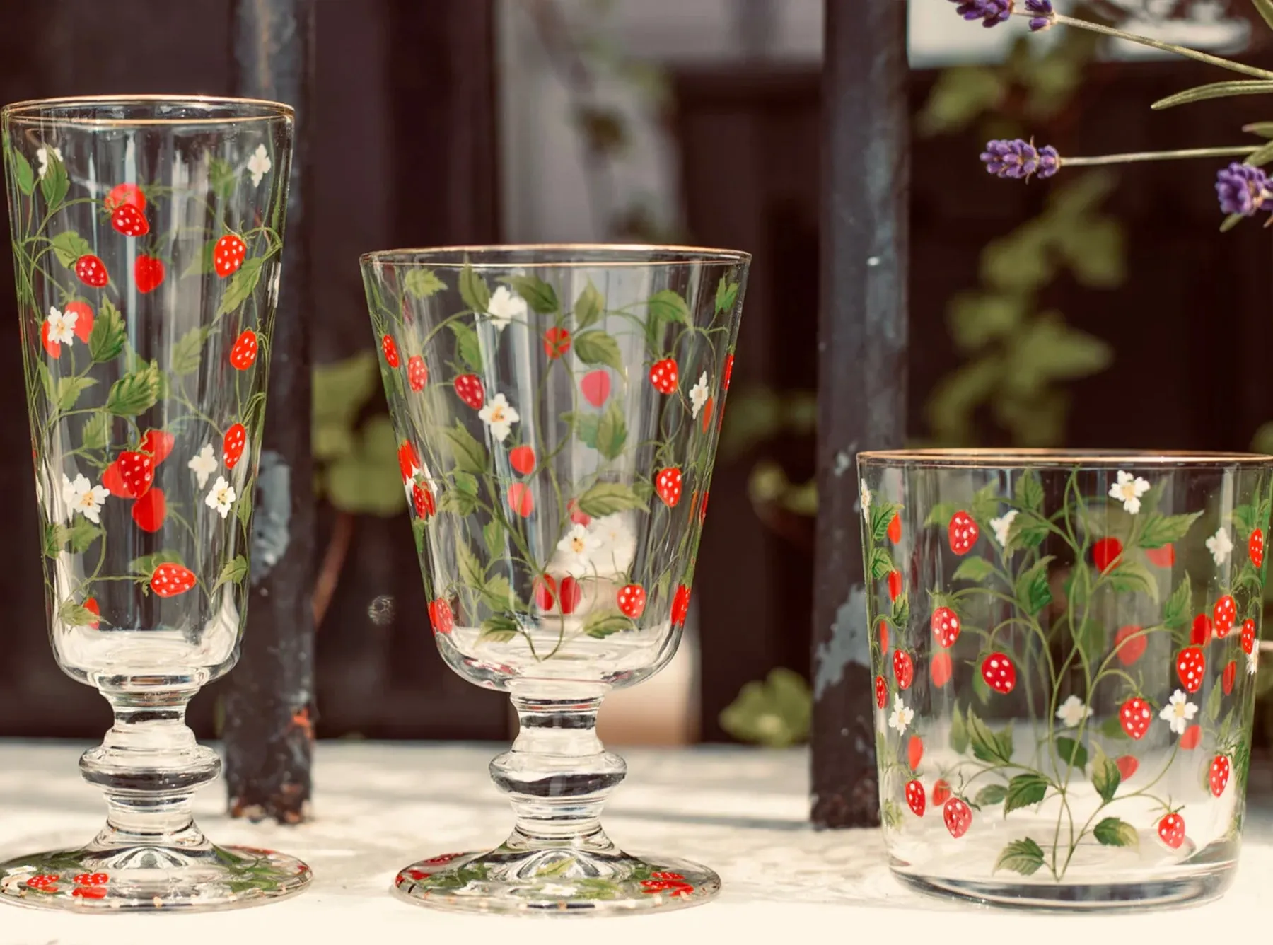 'Fraises des Bois' Water Glass