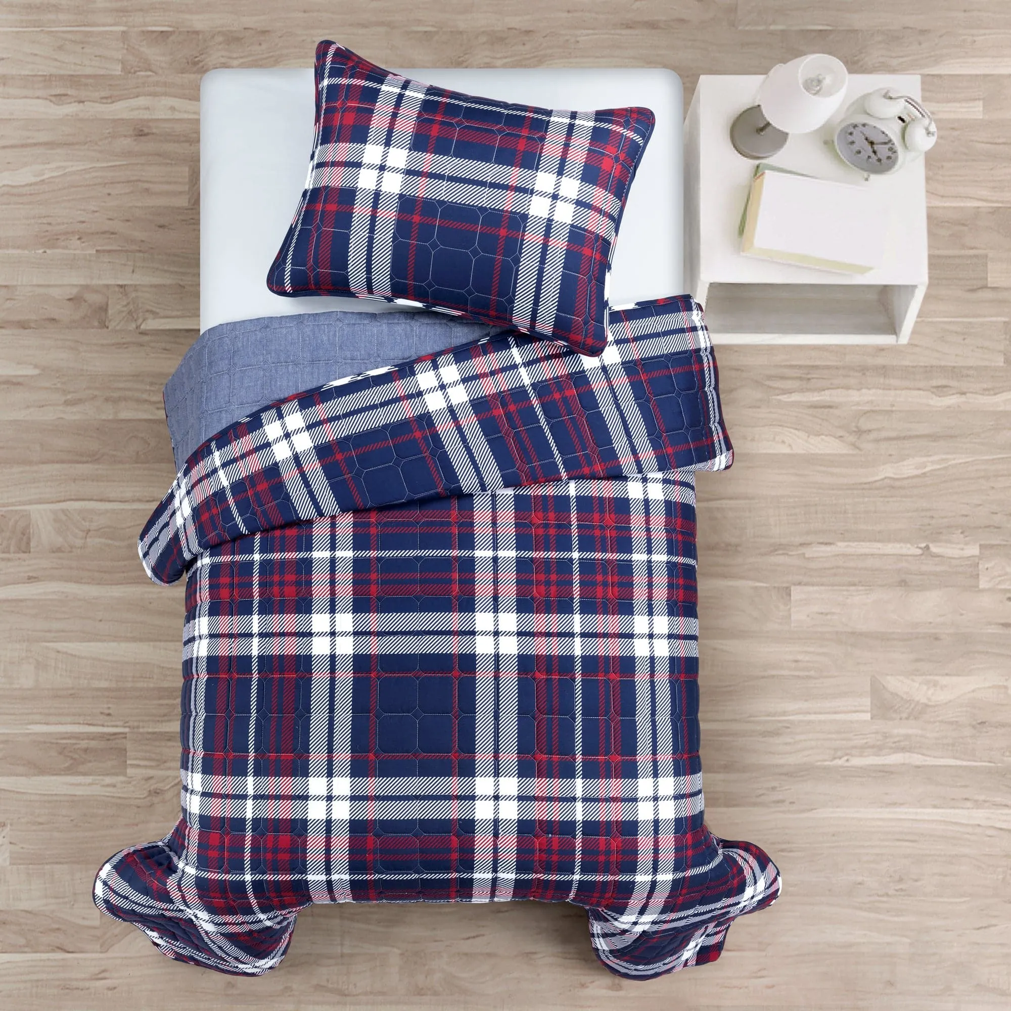 Grayson Farmhouse Plaid Reversible Quilt Set