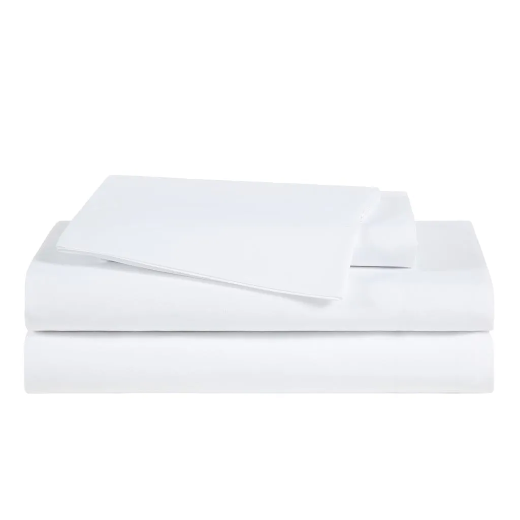 Guest Suites King Solid White Sheet Set 4 Pieces. Dress your bed in luxury and softness! Our Guest Suites 4-Piece Solid White King Sheet Set is a perfect choice. -451961