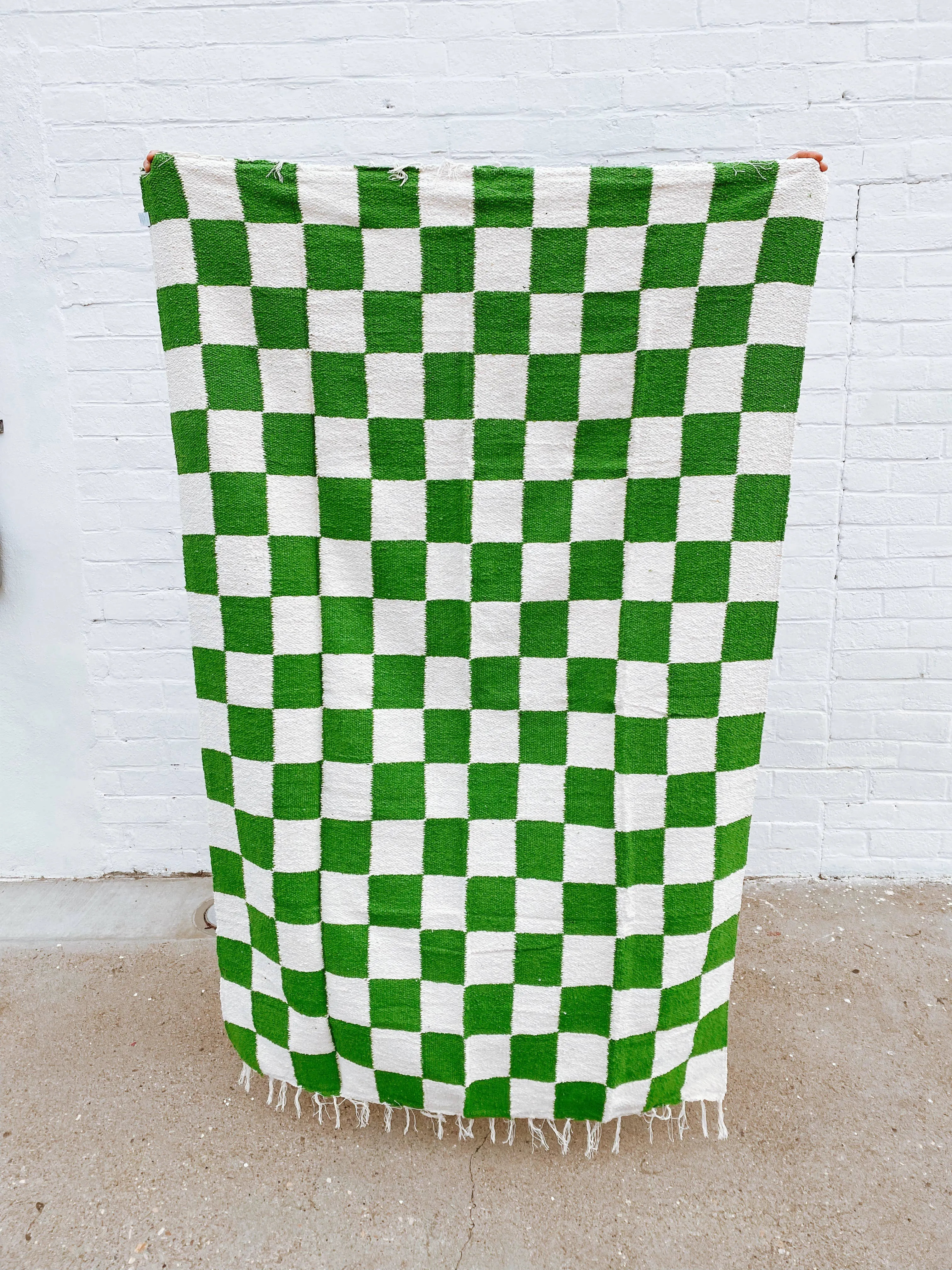 Laguna Heavyweight Checker Throw - Avocado