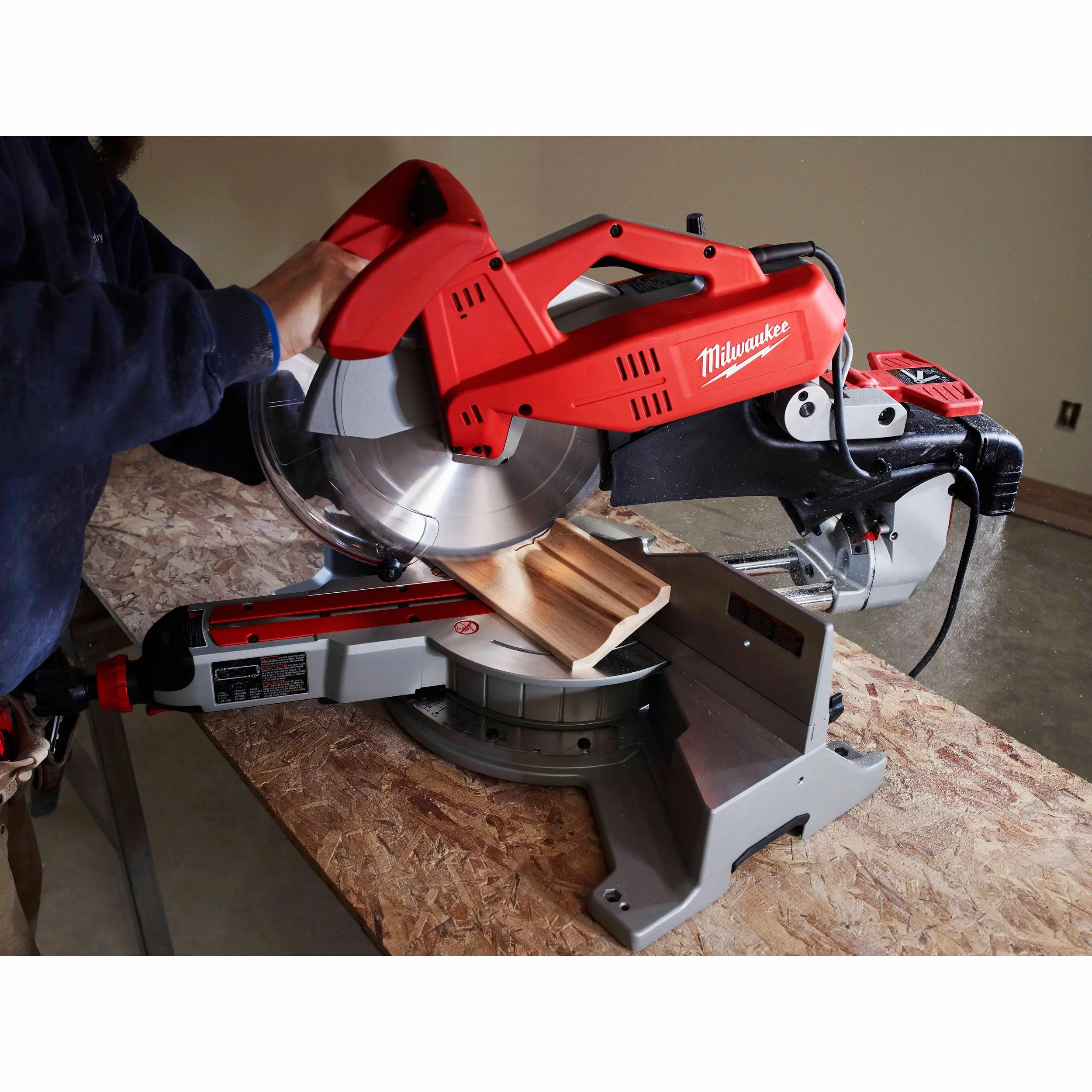 Milwaukee 6955-20 12" Dual-Bevel Sliding Compound Miter Saw