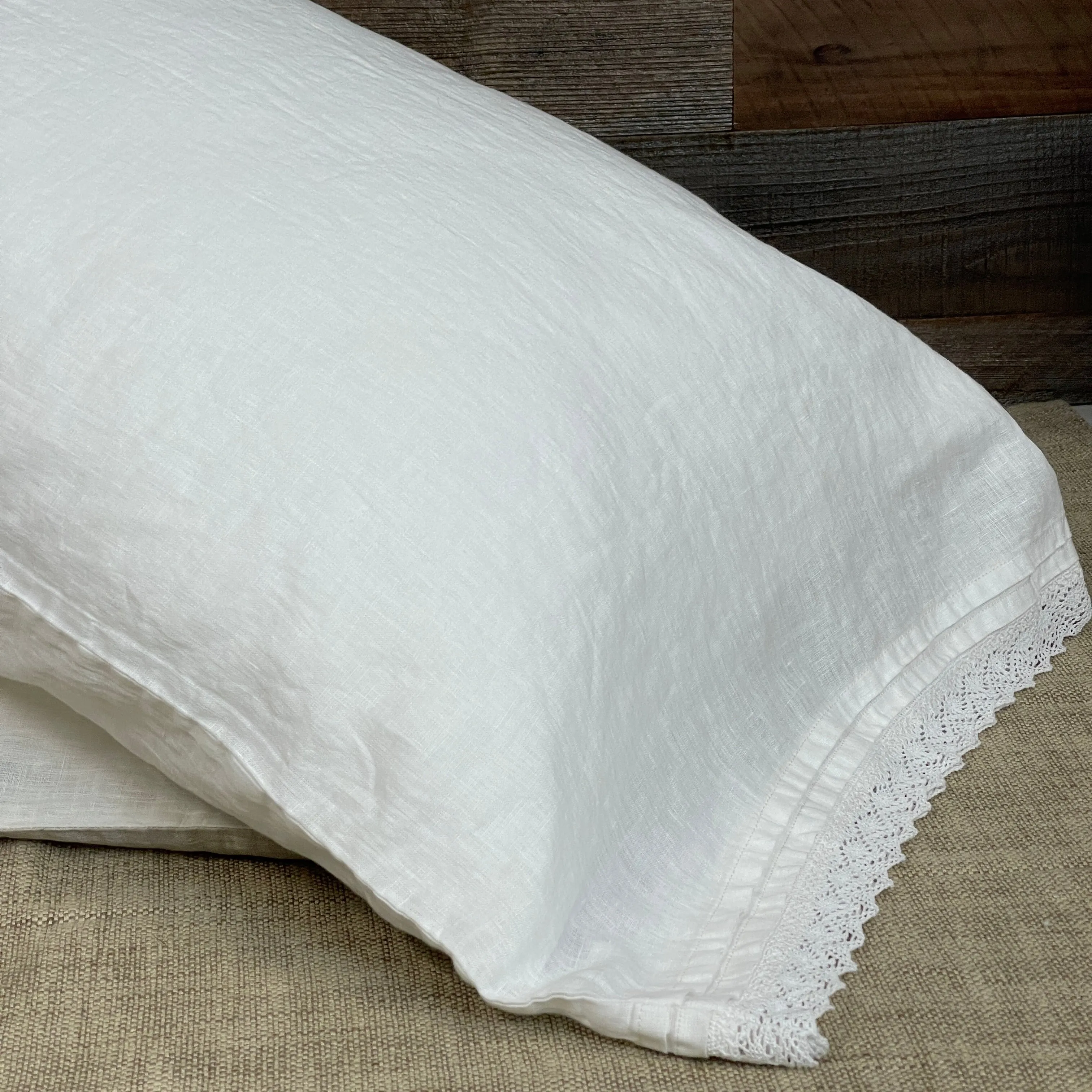 Nostalgia Off-white Flax Pillowcase with Lace