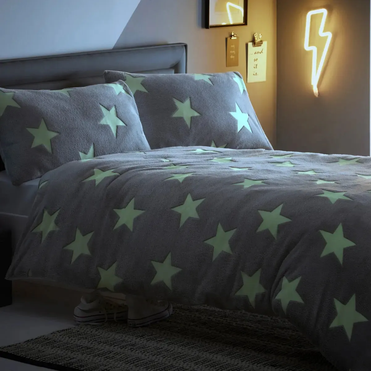 Silentnight Glow In The Dark Duvet Set - Grey